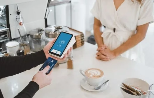 "Descubra as maquininhas econômicas que vão revolucionar seu negócio em 2025"